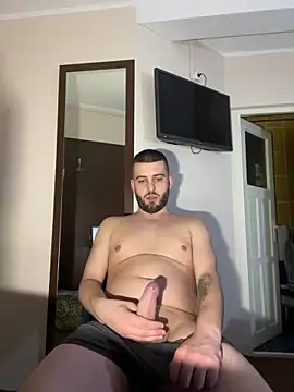 ElChapoGuzman95 online show from January 24, 6:46 pm