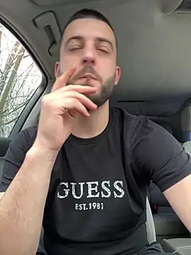 ElChapoGuzman95 online show from January 2, 7:44 am