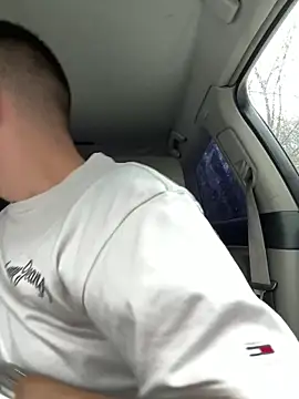 ElChapoGuzman95 online show from December 21, 8:07 am