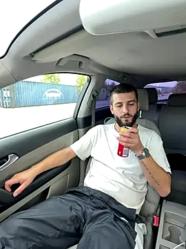 ElChapoGuzman95 online show from October 18, 10:09 am