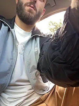 ElChapoGuzman95 online show from September 15, 7:43 am