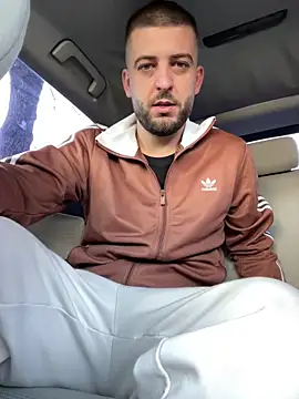 ElChapoGuzman95 online show from March 8, 7:24 am