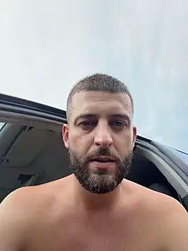 ElChapoGuzman95 online show from July 18, 3:28 pm