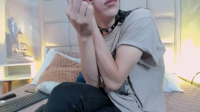 Hecatee 77 online show from September 23, 8:08 pm