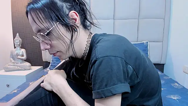 Hecatee 77 online show from December 22, 5:53 pm