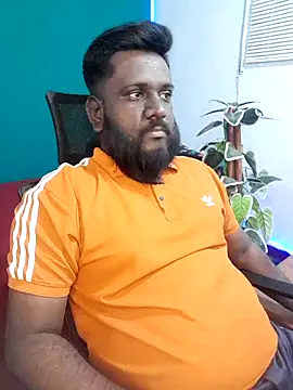 Rayansmith  online show from April 11, 8:56 pm