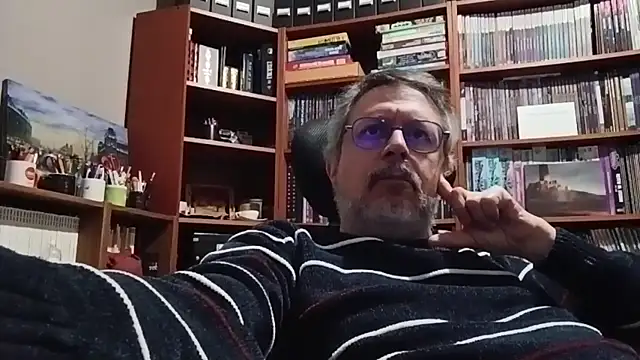 Mandra is a whore online show from October 3, 5:29 pm