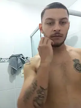 emrehliug12 online show from December 17, 4:12 am