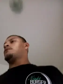 emrehliug12 online show from March 31, 4:03 am