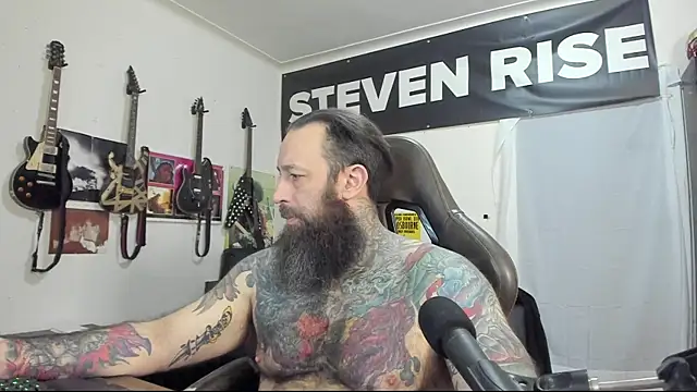 Snapshot of StevenRiseNYC chatting on February 21, 2:16 pm StevenRiseNYC online show from February 21, 2:16 pm