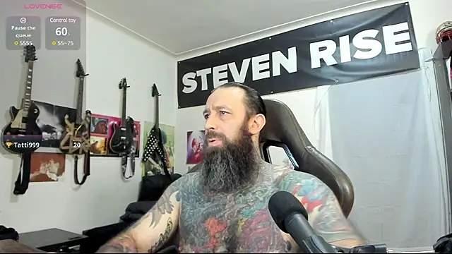Snapshot of StevenRiseNYC chatting on February 26, 11:46 pm StevenRiseNYC online show from February 26, 11:46 pm