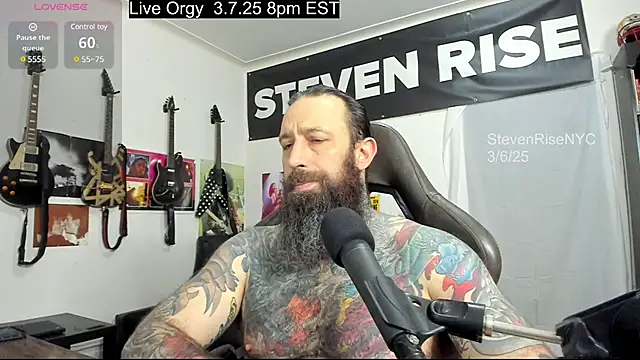 Snapshot of StevenRiseNYC chatting on March 7, 2:36 am StevenRiseNYC online show from March 7, 2:36 am