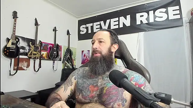 Snapshot of StevenRiseNYC chatting on December 19, 1:40 pm StevenRiseNYC online show from December 19, 1:40 pm