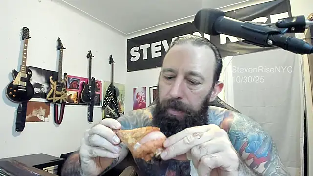 StevenRiseNYC online show from October 31, 2:35 am