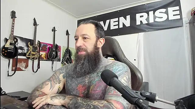 Snapshot of StevenRiseNYC chatting on December 17, 3:06 pm StevenRiseNYC online show from December 17, 3:06 pm