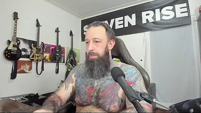 Snapshot of StevenRiseNYC chatting on January 22, 4:02 pm StevenRiseNYC online show from January 22, 4:02 pm