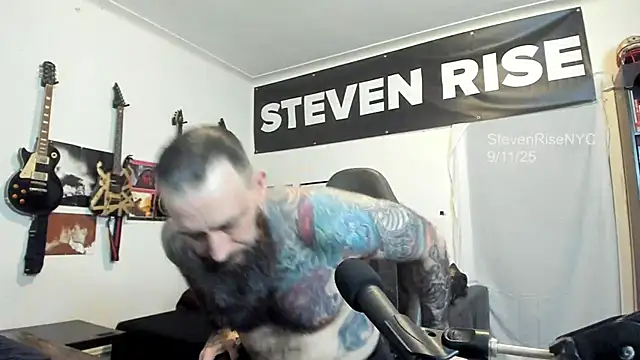 Snapshot of StevenRiseNYC chatting on September 12, 2:55 am StevenRiseNYC online show from September 12, 2:55 am