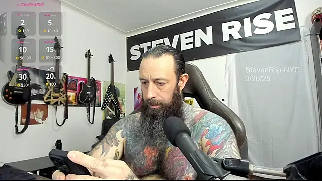 Snapshot of StevenRiseNYC chatting on March 20, 10:40 pm StevenRiseNYC online show from March 20, 10:40 pm