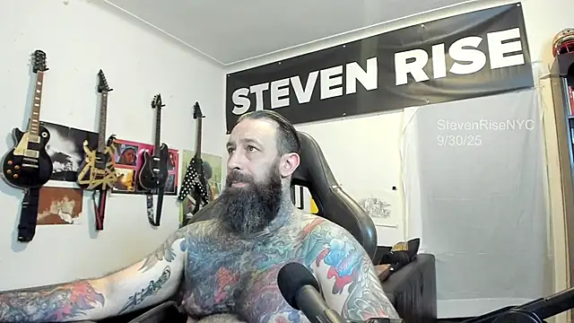 Snapshot of StevenRiseNYC chatting on September 30, 10:35 pm StevenRiseNYC online show from September 30, 10:35 pm