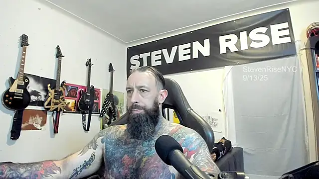 Snapshot of StevenRiseNYC chatting on September 14, 2:57 am StevenRiseNYC online show from September 14, 2:57 am