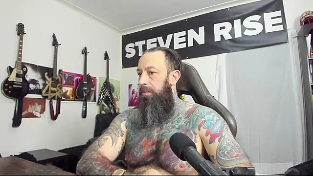 Snapshot of StevenRiseNYC chatting on February 2, 2:56 pm StevenRiseNYC online show from February 2, 2:56 pm