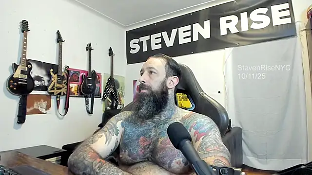 Snapshot of StevenRiseNYC chatting on October 11, 12:53 pm StevenRiseNYC online show from October 11, 12:53 pm