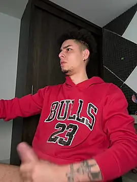 bigryann23 online show from March 29, 4:29 pm