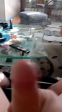 Snapshot of Affenarsch81 chatting on February 20, 10:05 am Affenarsch81 online show from February 20, 10:05 am