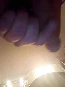 Snapshot of Affenarsch81 chatting on December 13, 9:47 am Affenarsch81 online show from December 13, 9:47 am