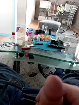 Snapshot of Affenarsch81 chatting on March 15, 2:45 pm Affenarsch81 online show from March 15, 2:45 pm